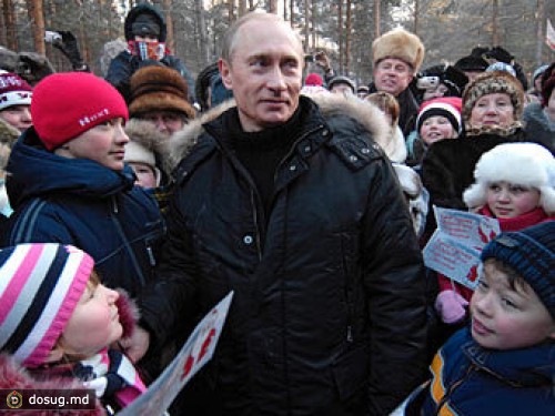 Путин попросил разъяснить применение закона об усыновлении
