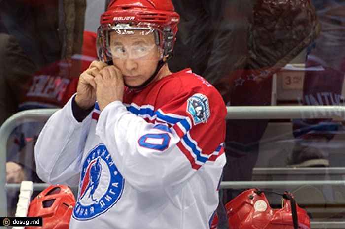 Путин поручил главе КХЛ сделать хоккей спортом номер один в России