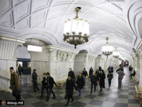 Пьяный пассажир московского метро ранил полицейского
