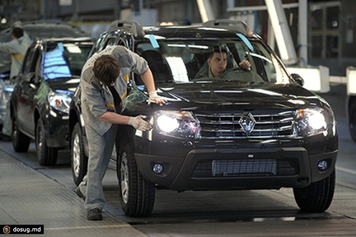 Renault сократит выпуск машин в России