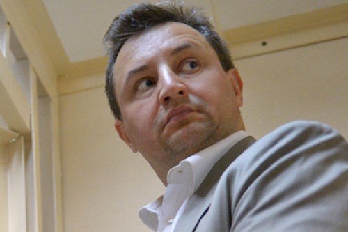 Росбанк решил уволить обвиняемого в подкупе председателя правления
