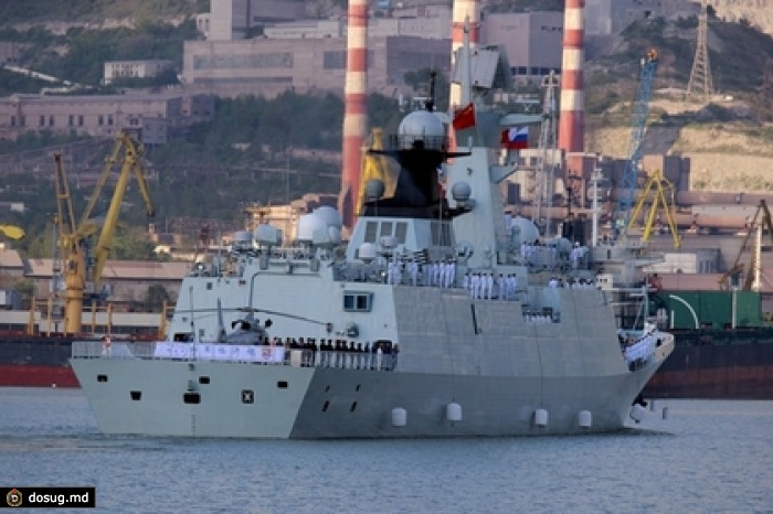 Российские и китайские военные корабли вошли в Средиземное море