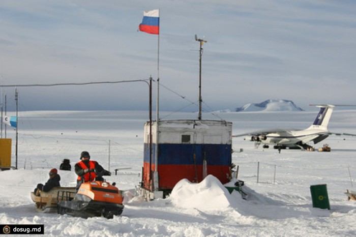 Российские ученые в Антарктиде пробурили скважину до подледникового озера