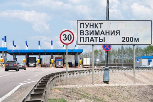 Российские водители высказались против платных дорог