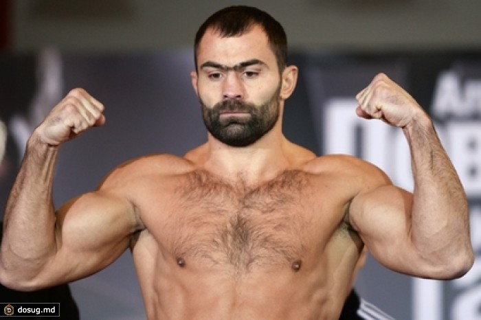Российский боксер Рахим Чахкиев завоевал титул чемпиона Европы