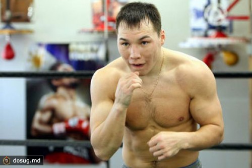 Российский боксер подаст протест на судейство чемпионского боя