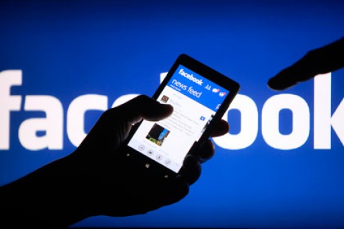 СМИ узнали о мобильной читалке новостей от Facebook