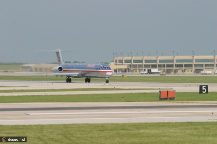 Самолет экстренно сел в Канзас-Сити из-за подозрительной «флешки»