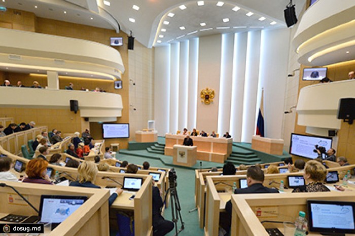 Сенаторы решили дождаться сокращения зарплат министров