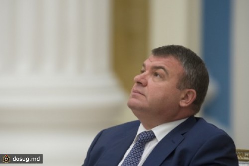 Сердюков объяснил дорогу к даче зятя заботой об отдыхе зенитчиков