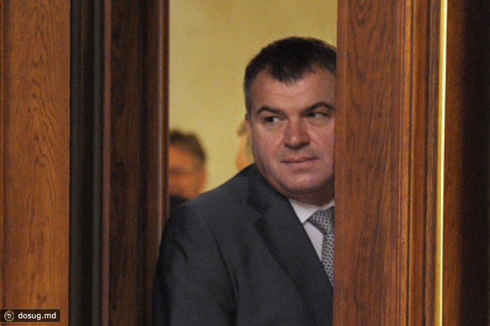 Сердюков попросил об амнистии