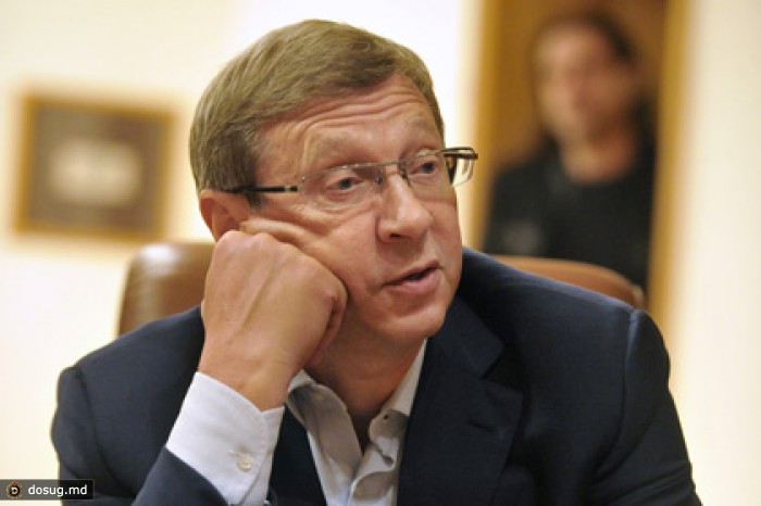 Следователь попросил суд разрешить Евтушенкову ходить на работу