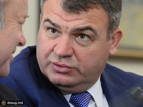 Следователи расспросили Сердюкова о строительстве дороги за 18 миллионов