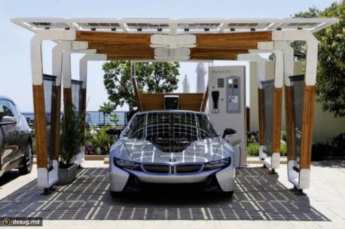 Солнечный навес BMW обеспечит "чистой" электроэнергией i3 и i8