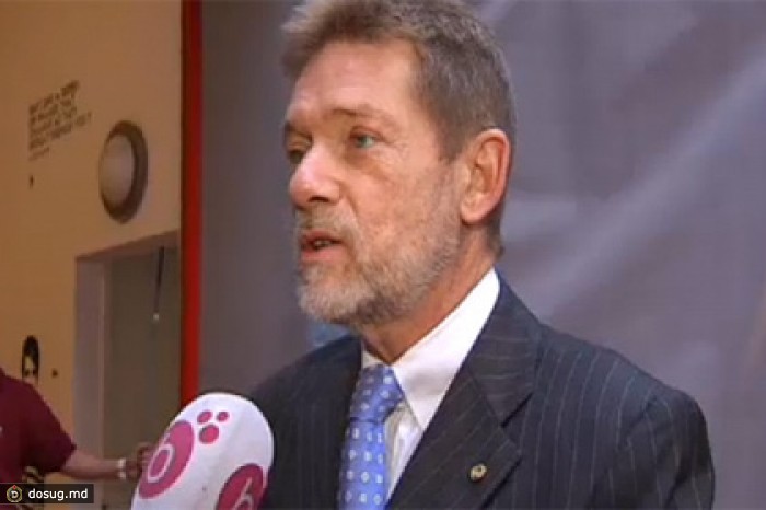 Сорвавший с катарской принцессы никаб бельгийский чиновник арестован
