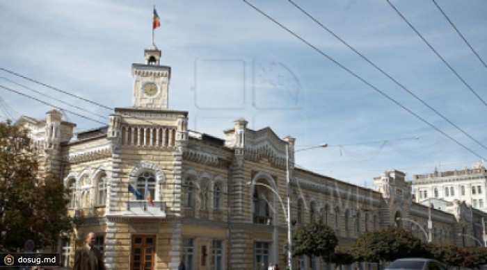 Социалисты обвинили столичную мэрию в составлении незаконных договоров