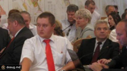 Советники-коммунисты о Додоне: Если он такой «паровоз», почему тогда не победил на выборах?
