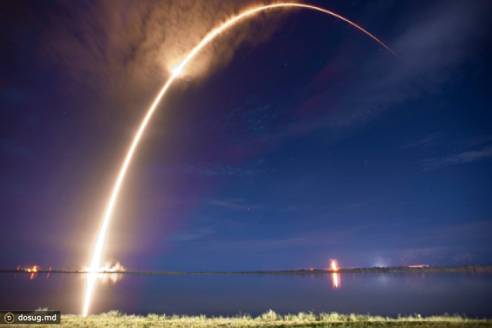 SpaceX запустила китайский телекоммуникационный спутник