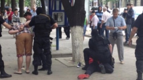 Стали известны подробности о деятельности преступников, задрежанных вчера в центре Кишинева