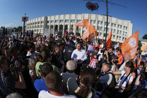 Сторонники и противники Урлашова собрались на митинг в Ярославле