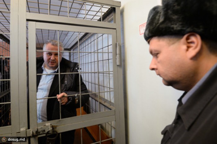 Стюард простил чиновника-дебошира в обмен на миллион рублей