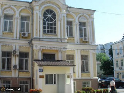 Суд обязал Украину выплатить многомиллионный долг России