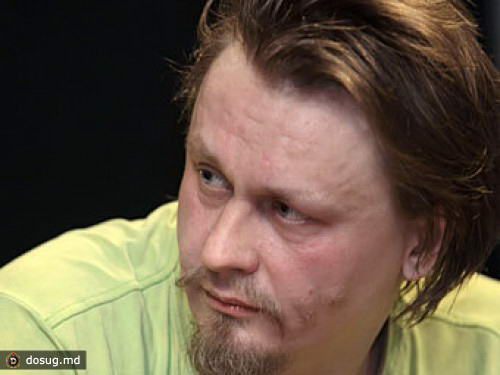 Суд передумал забирать залог за лидера арт-группы "Война"