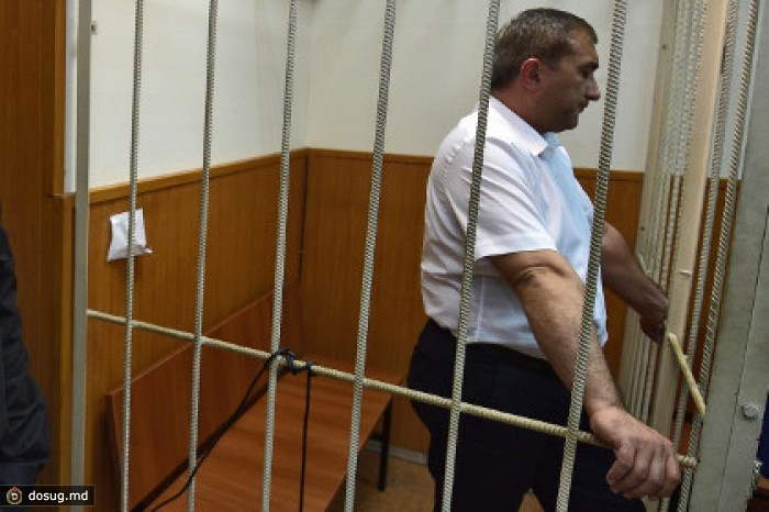 Суд заключил под стражу крупного начальника из Следственного комитета