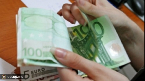 Сумма денежных переводов из-за рубежа выросла на два процента