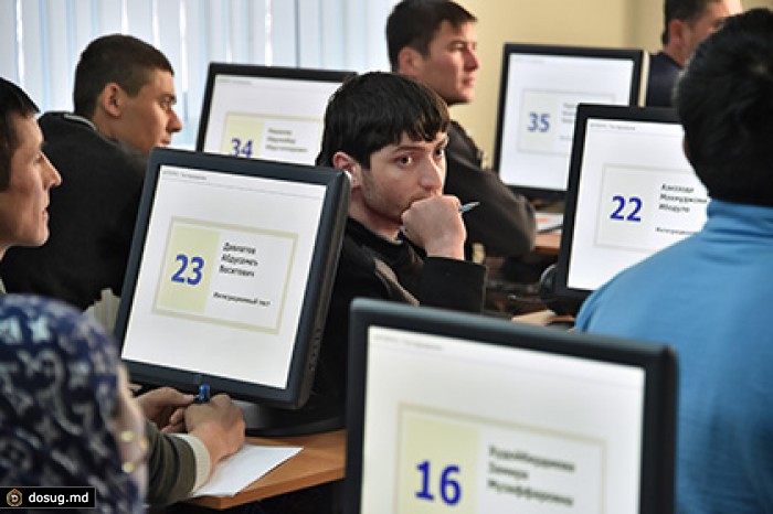 Тесты для мигрантов усложнят вопросами про Крым