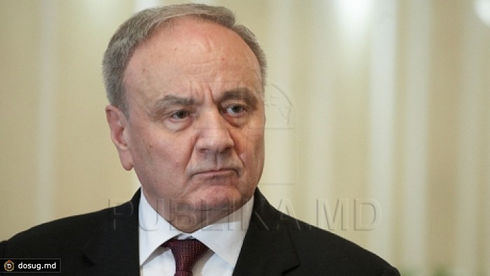 Тимофти извинился перед румынскими гостями за скандал у памятника Штефану чел Маре