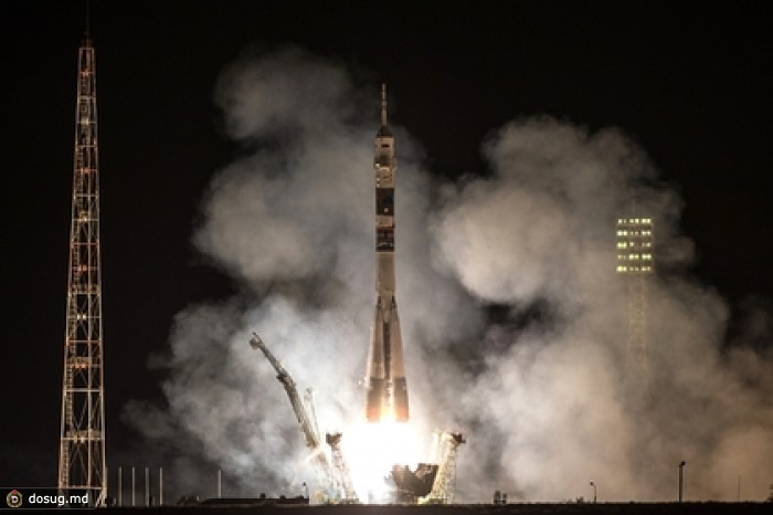 У «Союза» не раскрылась одна из солнечных батарей