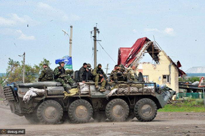Украина направила боевую технику к границе с Крымом