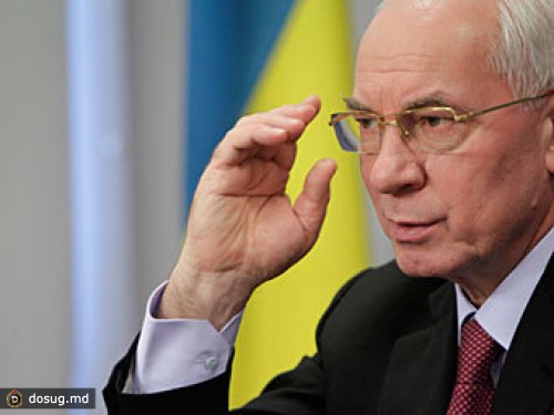 Украинец потребовал уволить Азарова за незнание госязыка