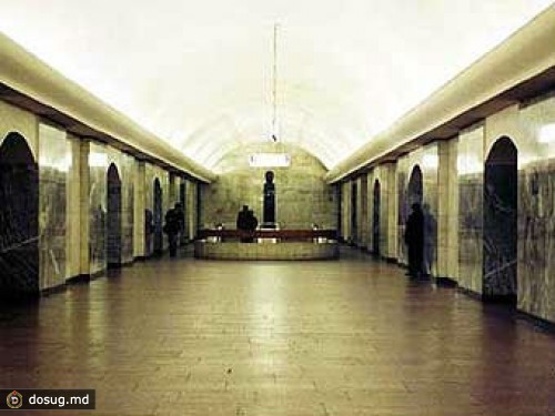 Устроившего в метро нацистский маскарад посадили за попытку убийства