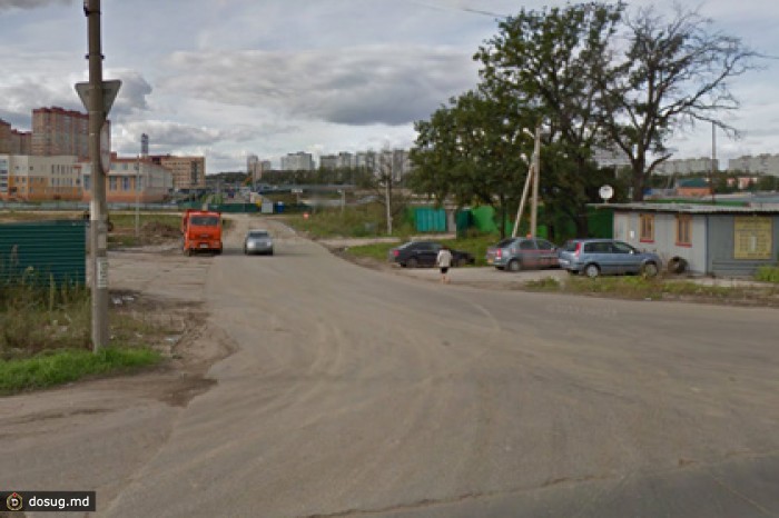 В «новой Москве» охранники стройки организовали платную дорогу
