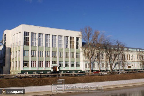 В Астрахани захвачены в заложницы две ученицы колледжа