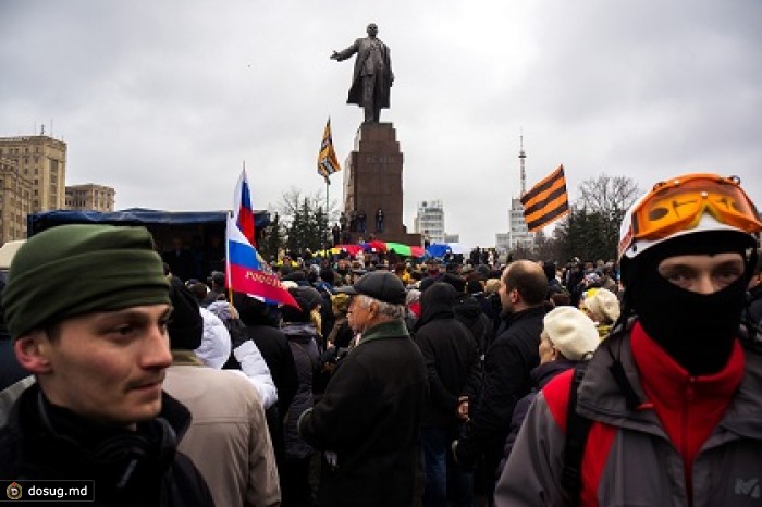 В Харькове произошла драка между футбольными фанатами и пророссийскими активистами