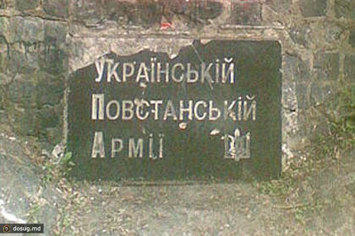 В Харькове спилили памятный крест воинам УПА