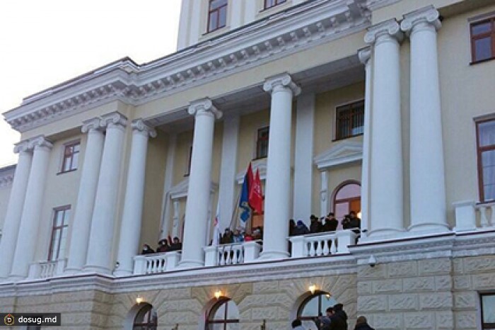 В Хмельницком толпа захватила областную администрацию