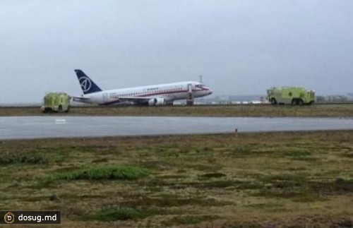 В Исландии Sukhoi Superjet приземлился без шасси