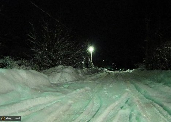 В Кантемирском районе шесть грузовиков застряли