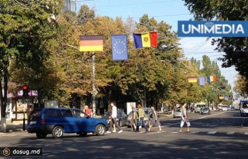 
 В Кишиневе перекрыли зону "зеро". Меркель покажут с больших экранов 

