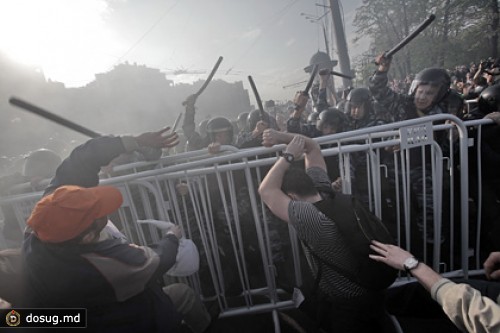 В Москве началась акция в поддержку фигурантов «болотного дела»