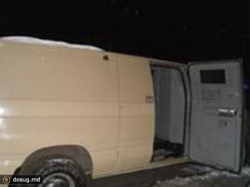 В Москве пресекли продажу наркотиков из бронеавтомобиля