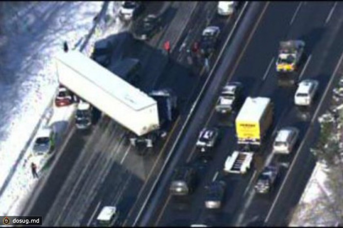 В Пенсильвании столкнулись сто машин и десятки трейлеров