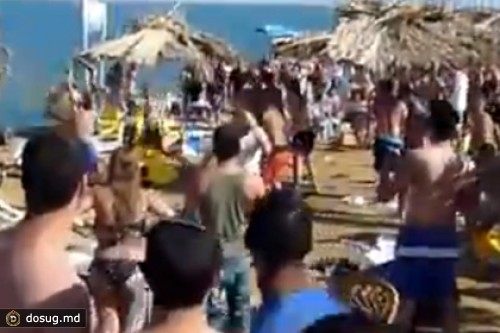В Польше футбольные фанаты избили мексиканских моряков