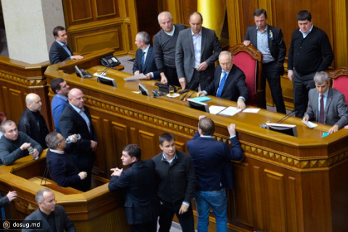 В Раде появился проект досрочных парламентских выборов