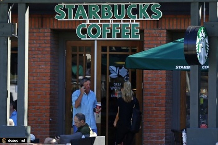 В США обжегшийся кофе полицейский потребовал от Starbucks 50 тысяч долларов