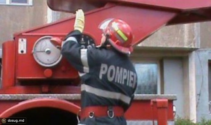 В Унгенском районе пожарные спасли от смерти двоих детей